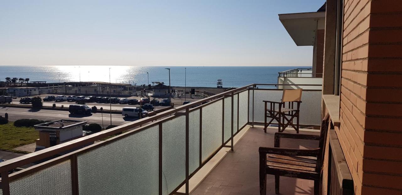 Апартаменти Sea View Лідо-ді-Остія Екстер'єр фото