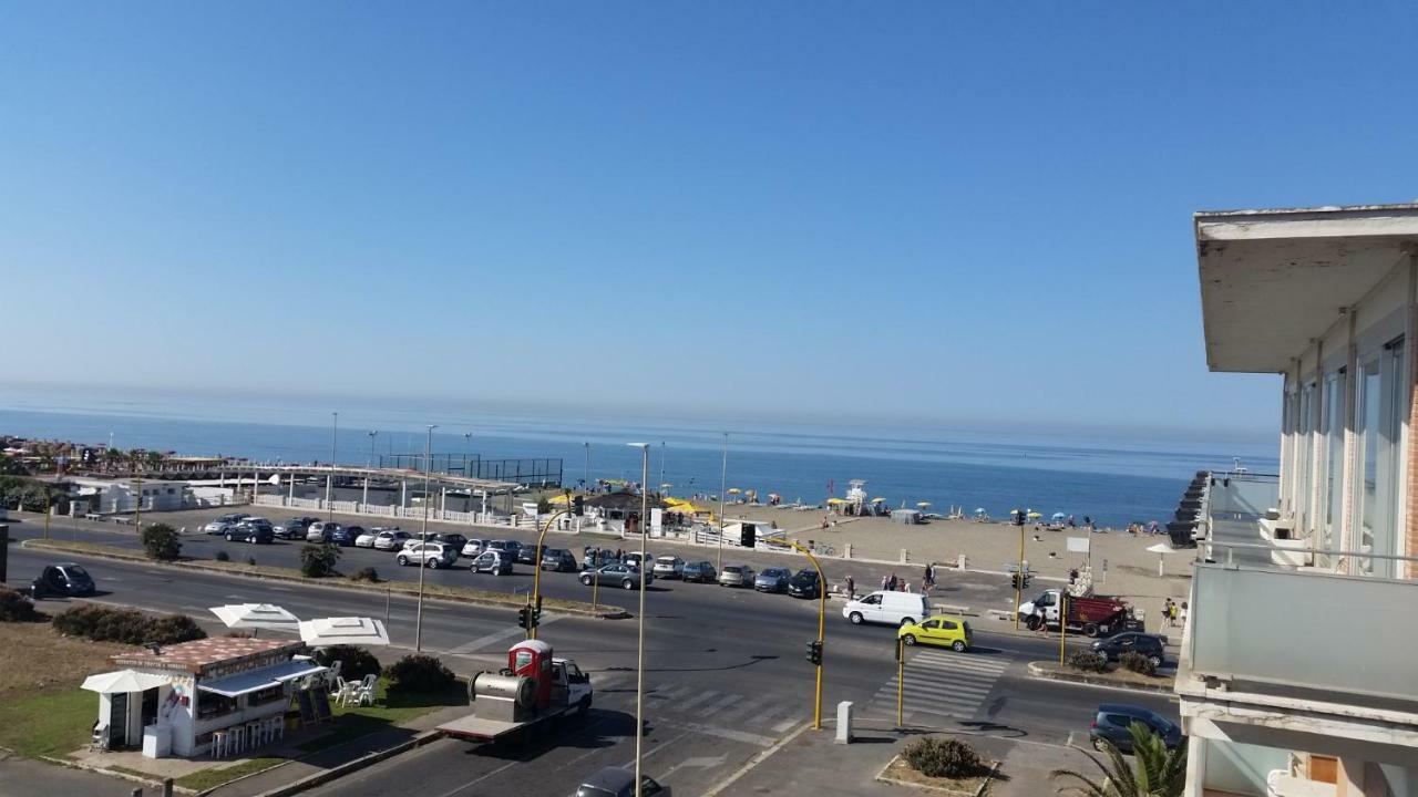 Апартаменти Sea View Лідо-ді-Остія Екстер'єр фото